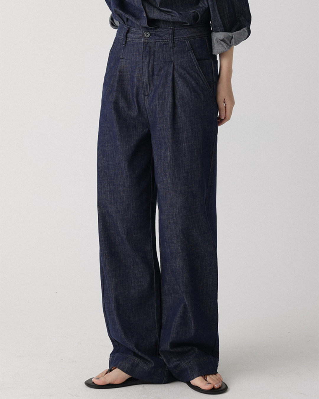 タックストレートデニムパンツ 2041