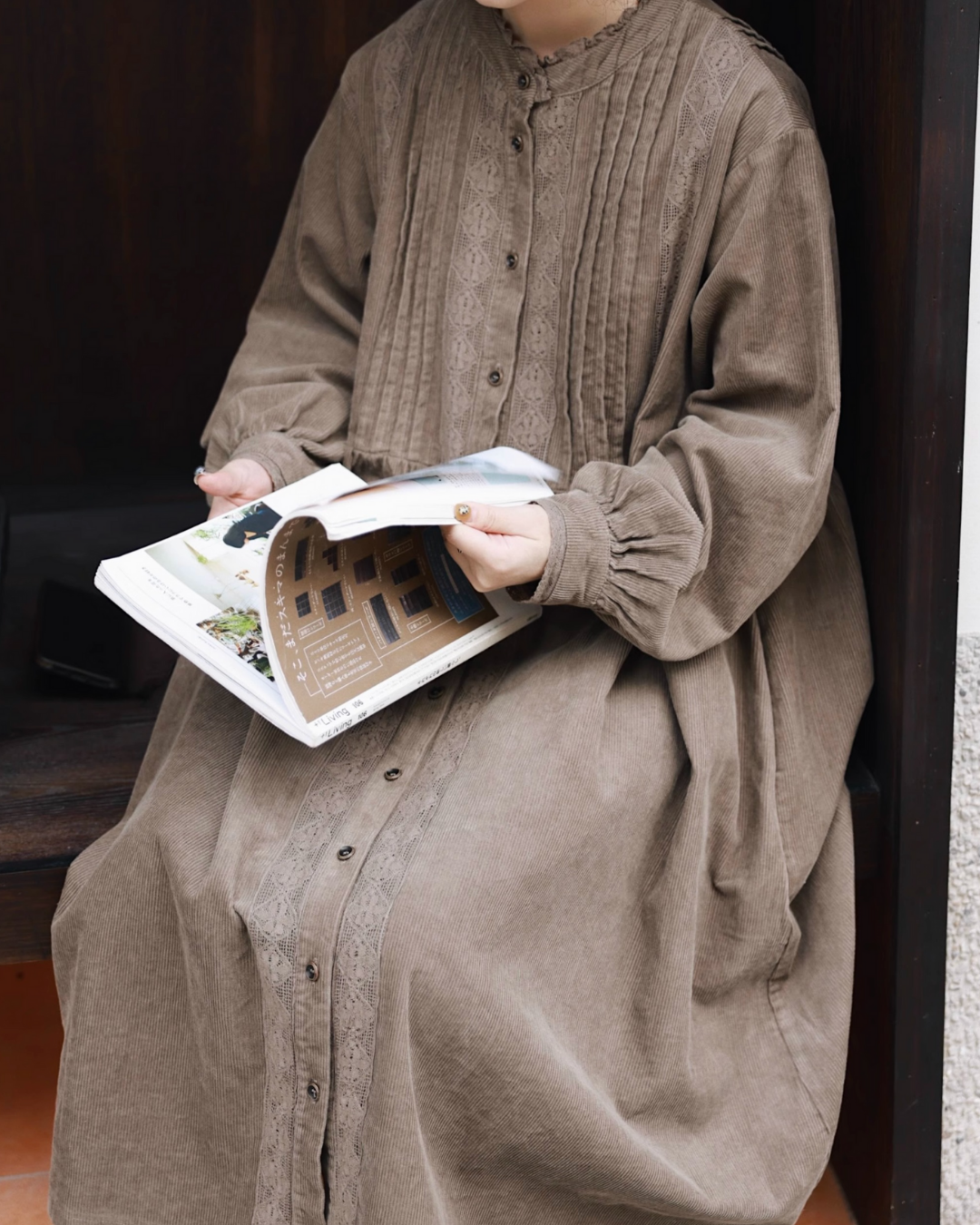 フリルネックコーデュロイレースラインワンピース 2758