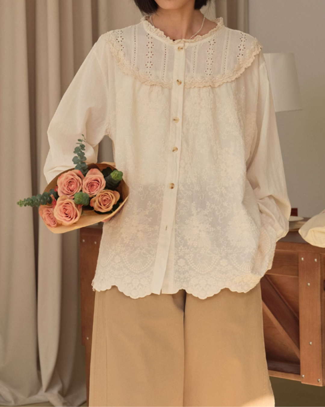 フリルカラードッキング刺繍ブラウス 1929