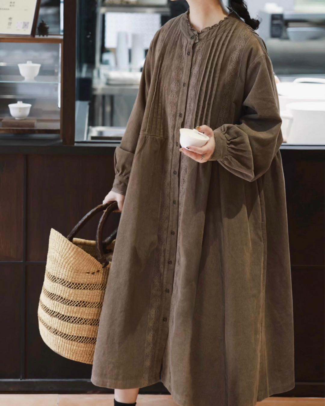 フリルネックコーデュロイレースラインワンピース 2758